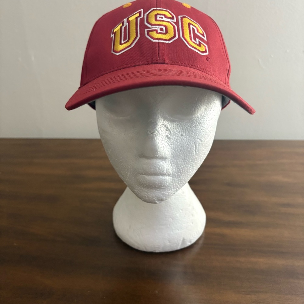 USC Red Baseball Cap Adjustable EUC Trojans Southern California hat